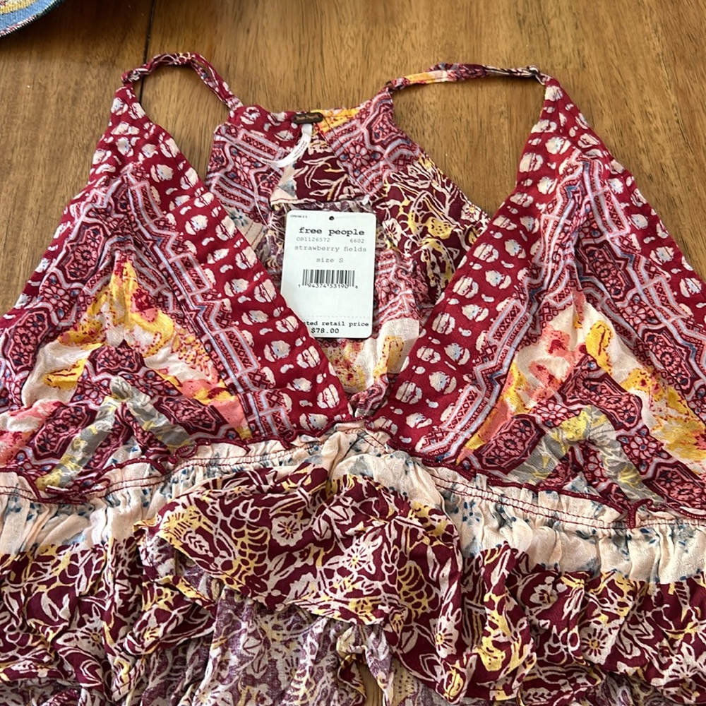 NWT Free People strawberry fields small